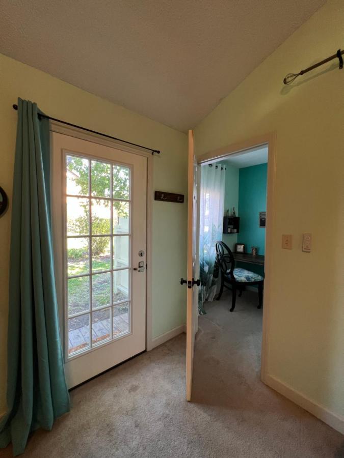 Cozy Loft With Parking And Private Patio W/ Grill Daire Wilmington Dış mekan fotoğraf